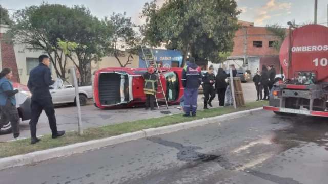 Choque y vuelco en Corrientes